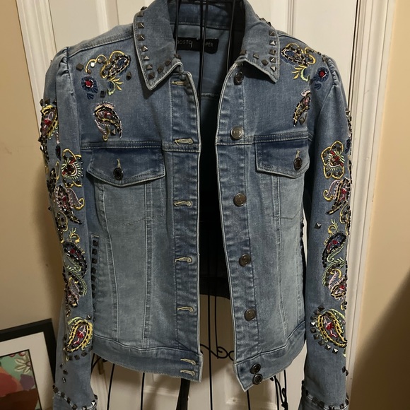 Boston Proper Paisley Embroidered & Embellished Puff Sleeve Denim Jacket - Picture 11 of 12